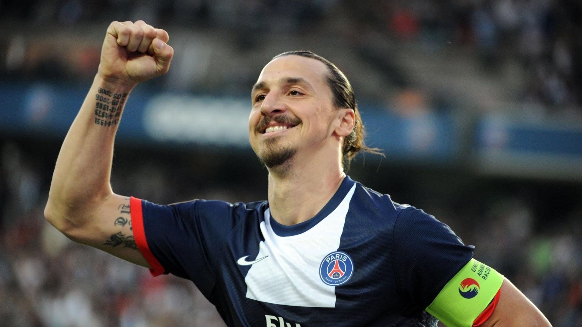 李恩：从防守到进攻，他为全黑队提供了极大的战术灵活性，李恩在百度百科